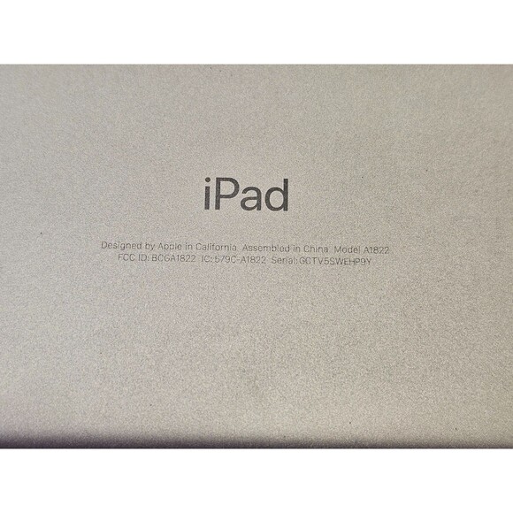 APPLE iPad 5th Gen (2017) A1822 9.7-inch 32GB WiFi Silver Tablet EUC! - Picture 4 of 5